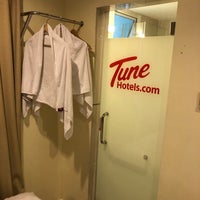 รูปภาพถ่ายที่ Tune Hotels โดย Chu Yeong Y. เมื่อ 3/16/2020
