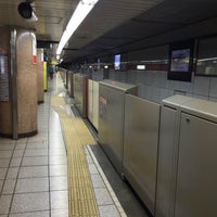 Photo taken at Marunouchi Line Ginza Station (M16) by Mamoru on 12/11/2015