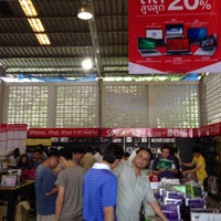 Photo taken at BaNANA IT - Warehouse Sales by Rud S. on 11/21/2013