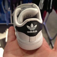 Photo taken at adidas Originals by Thanade S. on 4/20/2013