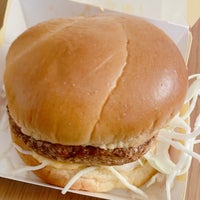 Photo taken at McDonald&amp;#39;s by じゅんぺい on 4/23/2022