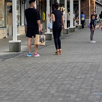 アディダスファクトリーアウトレット Sporting Goods Shop