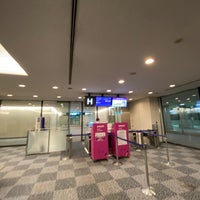 Photo taken at NRT - GATE 55 (Terminal 1) by カメハメハ 大. on 7/22/2021