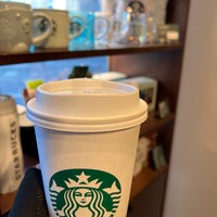 Photo taken at Starbucks by カメハメハ 大. on 6/25/2022
