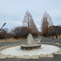 Photo taken at 舎人公園 噴水広場 by カメハメハ 大. on 1/30/2022
