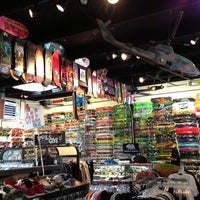 รูปภาพถ่ายที่ Santa Cruz Skate and Surf Shop โดย Gabriel C. เมื่อ 5/11/2013