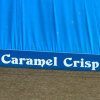 รูปภาพถ่ายที่ Caramel Crisp &amp;amp; Cafe โดย Matt S. เมื่อ 6/5/2019