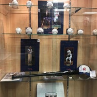 Photo taken at Braves Clubhouse Store by Matt S. on 5/24/2017