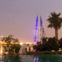 Photo taken at Four Seasons Bahrain Bay Pool by Toota🇧🇭 B. on 8/8/2020