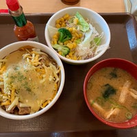 Photo taken at Sukiya by ラヴズオンリーユー on 9/9/2019
