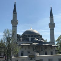 Photo taken at Şehitlik-Moschee by Robert F. on 4/21/2018