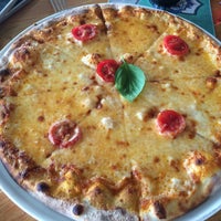 8/24/2015에 Anuta K.님이 PepperJam Gourmet Pizza에서 찍은 사진