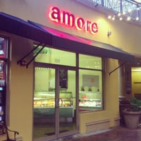 Photo taken at Amore Juice &amp;amp; Gelato by Alexandra F. on 10/22/2014