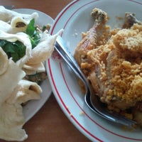 Review Ayam Goreng Ny. Suharti