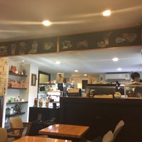 Foto diambil di ETC. Cafe - Eatery Trendy Chill oleh Nh🎱nG K. pada 2/6/2017