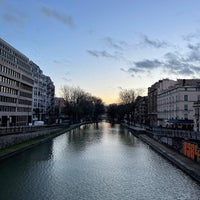 Photo taken at Canal Saint-Martin by تميُم بالضمه on 12/5/2023