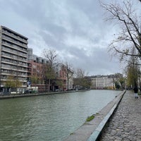 Photo taken at Canal Saint-Martin by تميُم بالضمه on 12/10/2023