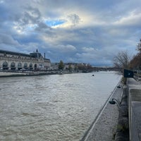 Photo taken at Batobus [Musée d&amp;#39;Orsay] by تميُم بالضمه on 11/21/2023