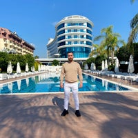 Photo taken at Q Premium Resort Hotel by ATEŞ on 11/5/2022