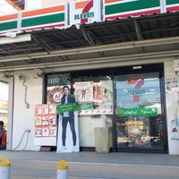 Photo taken at 7-Eleven Samwa25 by ตุ๊ก.กะ.ตุ่น.. จ. on 4/30/2019