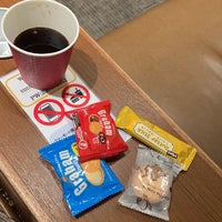 Photo taken at Card Members Lounge Rokko by Annie S. on 10/9/2023