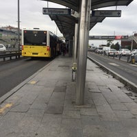 Photo taken at İncirli Metrobüs Durağı by Alparslan D. on 9/29/2017