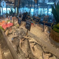 Foto tirada no(a) Fishmarket por Saif A. em 4/28/2024