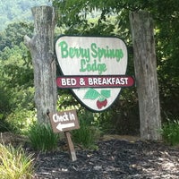 Das Foto wurde bei Berry Springs Lodge von Chris H. am 8/17/2011 aufgenommen