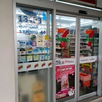 Photo taken at 7-Eleven by ธีรยุทธ ท. on 3/3/2022