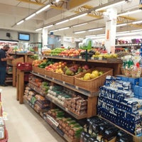 Foto tirada no(a) Supermercado Magia Floripa por Silvio d. em 3/16/2021