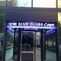 Снимок сделан в Blue Glass Cafe пользователем Elizabeth N. 5/3/2013