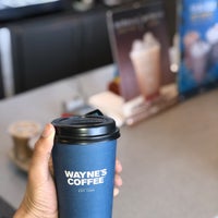 Foto tirada no(a) Wayne&amp;#39;s Coffee por Waleed F. em 7/13/2019