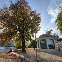 Photo taken at Île Rousseau by Kata 🦙 on 10/11/2022