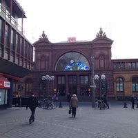 Photo taken at Bonn Hauptbahnhof by Raymond H. Y. on 4/13/2013