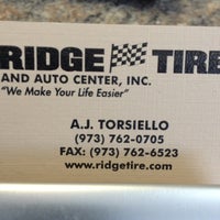 รูปภาพถ่ายที่ Ridge Tire &amp;amp; Auto Center, Inc. โดย 🏄 Surf dad 🏄 เมื่อ 2/6/2013