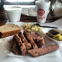 Photo taken at Rudy&amp;#39;s Country Store &amp;amp; Barbeque by Evelyn on 6/7/2015