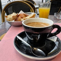 Photo taken at Caffé Cambronne by Techi on 1/4/2023