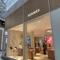 Photo taken at Hermès by Techi on 1/7/2023