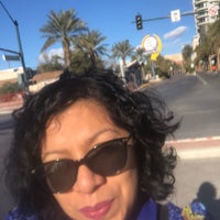 Photo taken at 18b Arts District of Las Vegas by Jeanett S. on 12/2/2018