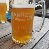 Foto tirada no(a) ManRock Brewing Company por Brett O. em 5/30/2020