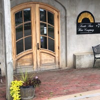 9/10/2019 tarihinde Phyllis B.ziyaretçi tarafından South Shore Wine Company'de çekilen fotoğraf