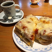 Photo taken at Komeda&amp;#39;s Coffee by みやび 村. on 10/5/2019