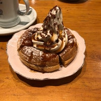 Photo taken at Komeda&amp;#39;s Coffee by みやび 村. on 9/25/2019