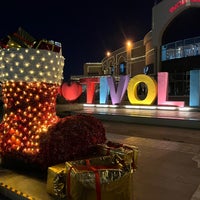 Foto tirada no(a) Tivoli Plaza por FA em 1/12/2023