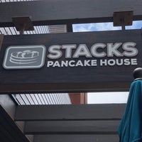 Foto diambil di Stacks Pancake House oleh Tom R. pada 4/26/2019