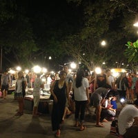 Foto scattata a Cicada Market da pong lom il 5/12/2013
