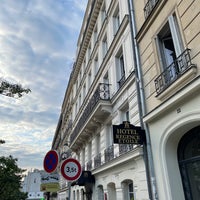 Das Foto wurde bei Hôtel La Régence Étoile von S3💙 am 5/19/2022 aufgenommen