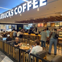 Photo taken at Starbucks by Paul L. on 9/26/2022