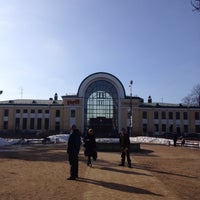 Photo taken at Вокзальная площадь by Елена К. on 3/27/2016