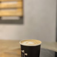 Foto diambil di First Port Coffee oleh Abdulrahman.S pada 3/29/2021